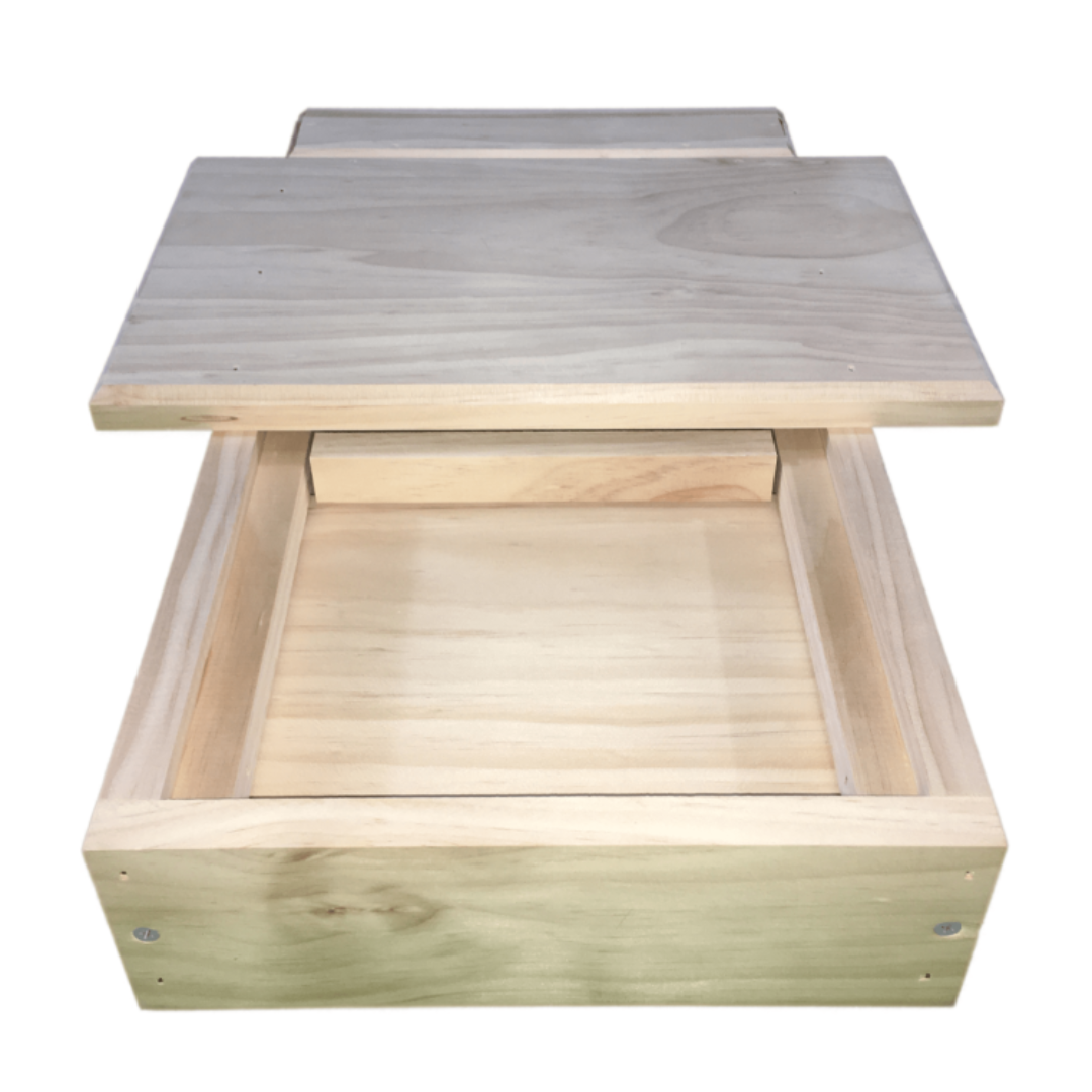 small coop auto chicken door - bottom front